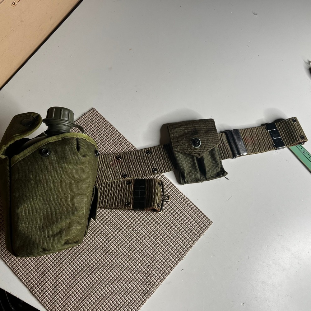 Vintage US Military LC-1 Utility Belt Canteen Pouch Set Olive Drab Medium